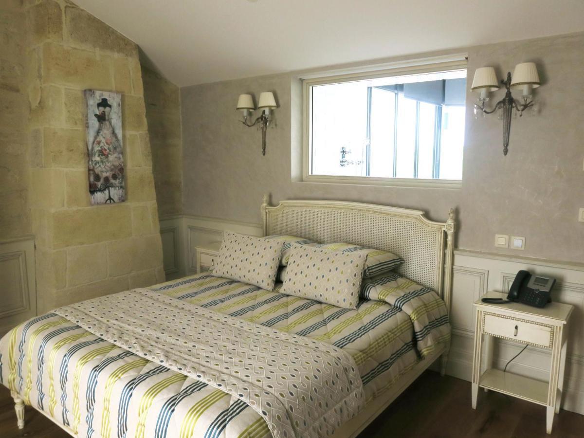 ชาโต ลา โรส แปริเยร์ Hotel Lussac  ภายนอก รูปภาพ